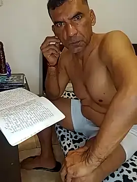 Daddy1972 online show from February 5, 2025, 1:22 pm