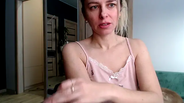 las sweet online show from February 10, 2026, 10:47 am