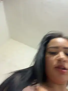 Luisa Fernandaa online show from July 3, 2026, 3:13 am