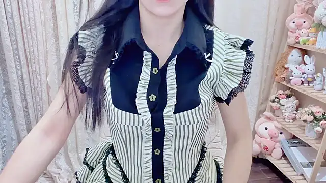 Rellababyy online show from June 25, 2026, 1:14 am