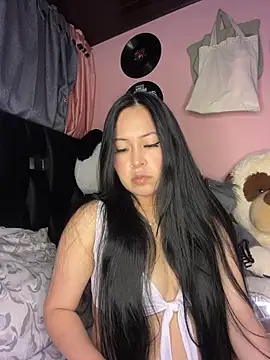 Noa Sakura  online show from April 8, 2026, 12:01 am