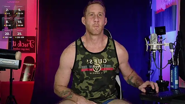 Snapshot of FiftyShadez chatting on March 7, 2026, 4:45 pm FiftyShadez online show from March 7, 2026, 4:45 pm