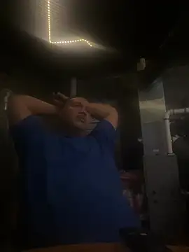 bigzae82 online show from January 23, 2025, 7:54 am