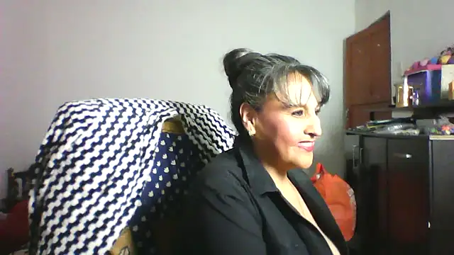 merlyna goldens online show from May 26, 2026, 3:15 am