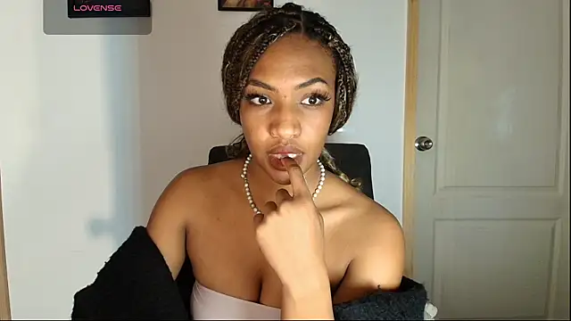 im alivys  online show from July 11, 2026, 12:22 am