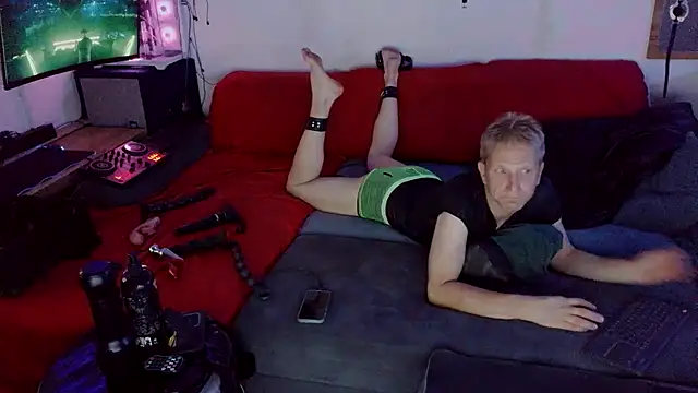 Snapshot of davidgntxxxxx chatting on August 4, 2026, 11:09 pm davidgntxxxxx online show from August 4, 2026, 11:09 pm