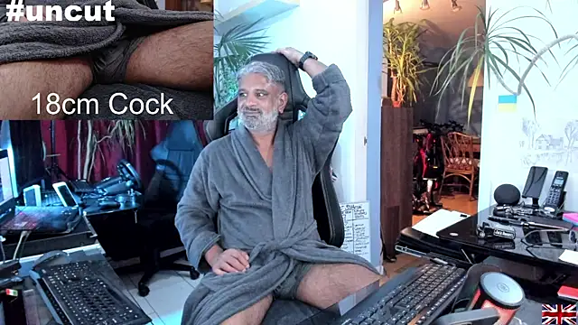 OnlineBossUK online show from March 17, 2025, 11:57 pm