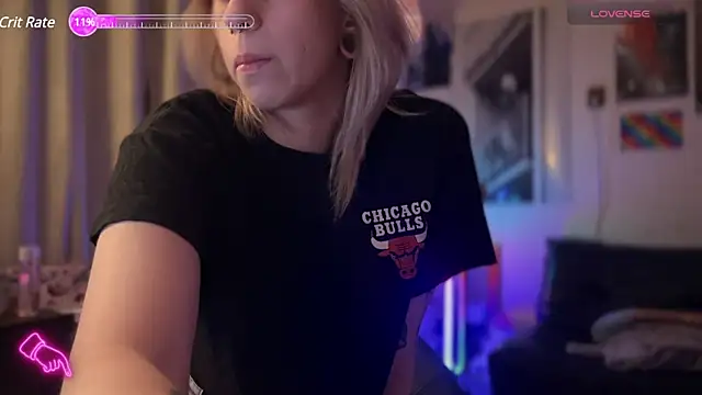 Snapshot of Mannarie_Madsinn chatting on December 11, 2024, 11:32 pm Mannarie Madsinn online show from December 11, 2024, 11:32 pm