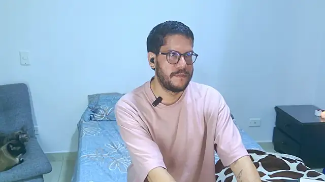 Snapshot of AndyHepburn chatting on February 25, 2026, 5:18 am AndyHepburn online show from February 25, 2026, 5:18 am