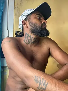 Snapshot of IviedWaster chatting on February 24, 2025, 11:52 pm IviedWaster online show from February 24, 2025, 11:52 pm