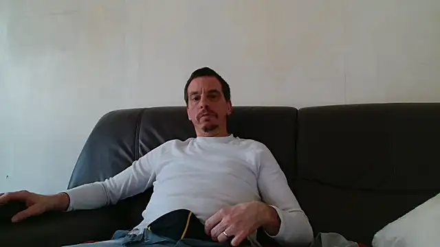 cloupefun online show from November 7, 2025, 12:53 pm