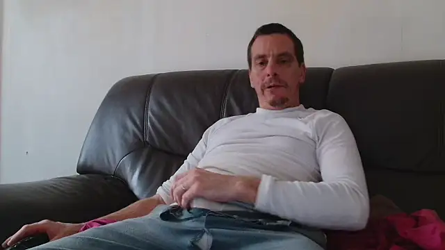 cloupefun online show from October 28, 2025, 8:02 am