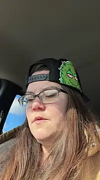 Snapshot of LacieStar chatting on December 3, 2024, 5:49 pm LacieStar online show from December 3, 2024, 5:49 pm