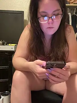 Snapshot of LacieStar chatting on December 2, 2024, 12:04 am LacieStar online show from December 2, 2024, 12:04 am