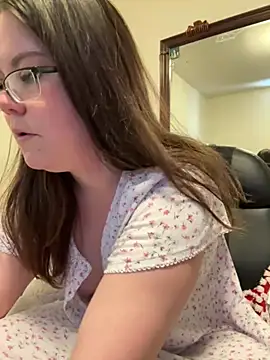 Snapshot of LacieStar chatting on January 15, 2025, 3:39 pm LacieStar online show from January 15, 2025, 3:39 pm