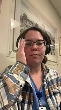 Snapshot of LacieStar chatting on December 7, 2024, 2:58 am LacieStar online show from December 7, 2024, 2:58 am