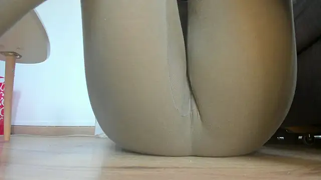 Snapshot of Squirtlady38 chatting on June 23, 2026, 5:33 pm Squirtlady38 online show from June 23, 2026, 5:33 pm