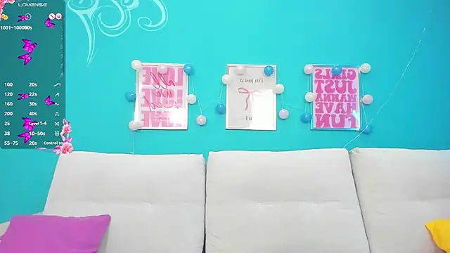 Horny Nikki  online show from February 20, 2026, 6:26 am