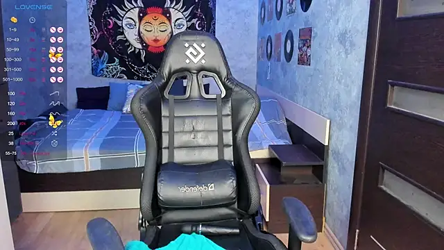 Horny Nikki  online show from February 27, 2025, 11:06 am