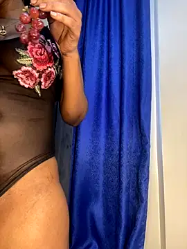 Snapshot of bigbooobs3 chatting on November 11, 2025, 11:49 am bigbooobs3 online show from November 11, 2025, 11:49 am