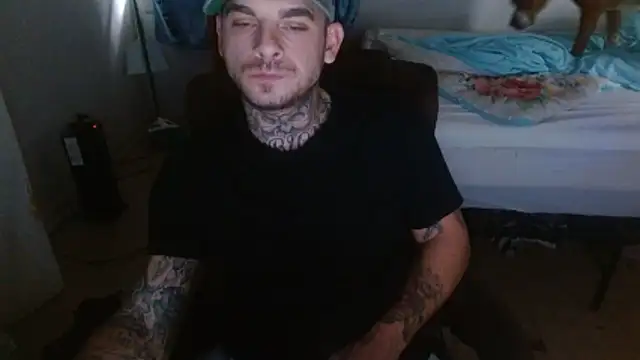 Snapshot of DADDY_KANE8--- chatting on November 2, 2025, 6:35 pm DADDY KANE8--- online show from November 2, 2025, 6:35 pm