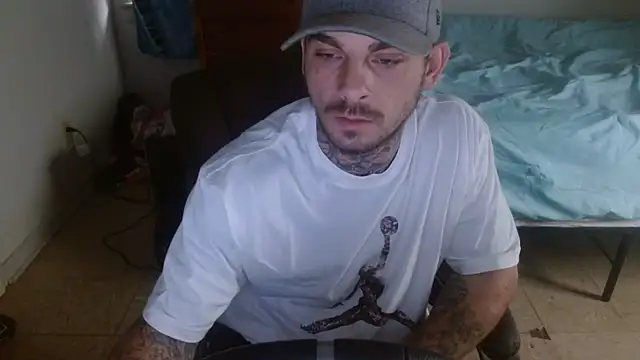 Snapshot of DADDY_KANE8--- chatting on November 10, 2025, 2:00 pm DADDY KANE8--- online show from November 10, 2025, 2:00 pm