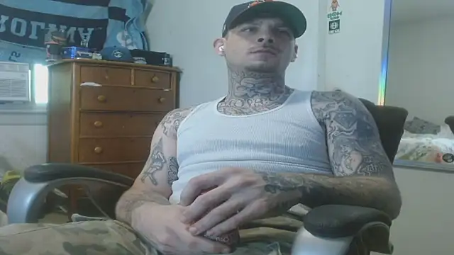 Snapshot of DADDY_KANE8--- chatting on June 11, 2026, 4:37 pm DADDY KANE8--- online show from June 11, 2026, 4:37 pm