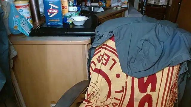 Snapshot of DADDY_KANE8--- chatting on March 23, 2025, 3:54 am DADDY KANE8--- online show from March 23, 2025, 3:54 am