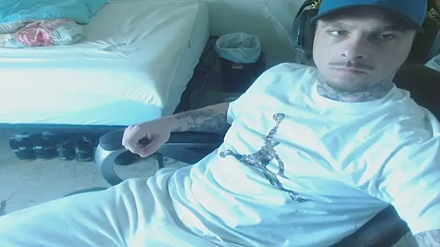 Snapshot of DADDY_KANE8--- chatting on June 12, 2026, 3:43 pm DADDY KANE8--- online show from June 12, 2026, 3:43 pm