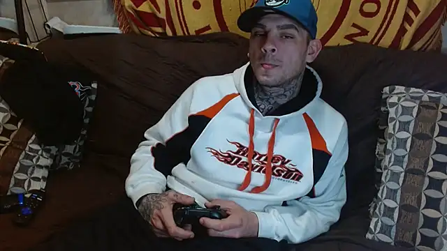 Snapshot of DADDY_KANE8--- chatting on February 15, 2025, 7:49 am DADDY KANE8--- online show from February 15, 2025, 7:49 am