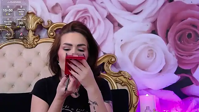 Snapshot of HessaHessy chatting on October 12, 2025, 7:04 pm HessaHessy online show from October 12, 2025, 7:04 pm