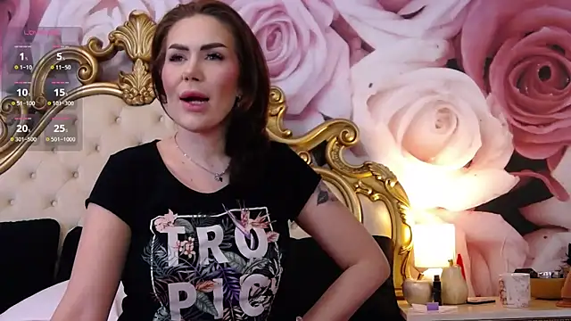 Snapshot of HessaHessy chatting on November 7, 2025, 6:45 pm HessaHessy online show from November 7, 2025, 6:45 pm