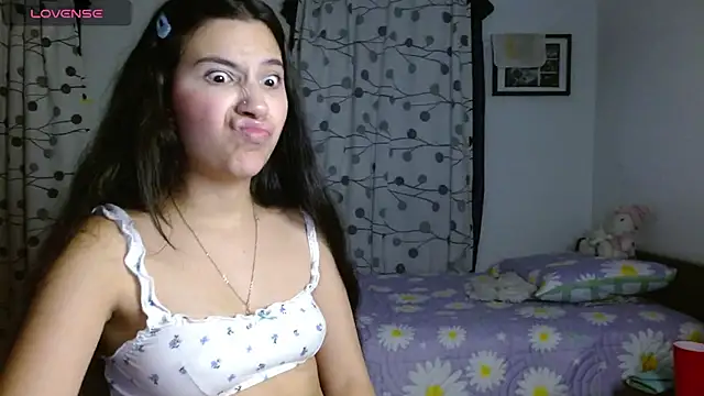 Snapshot of mia__lopez_ chatting on January 31, 2025, 1:43 am mia lopez online show from January 31, 2025, 1:43 am