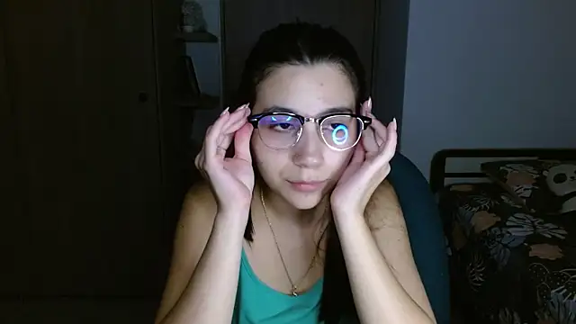 mia  lopez  online show from April 24, 2026, 2:46 am