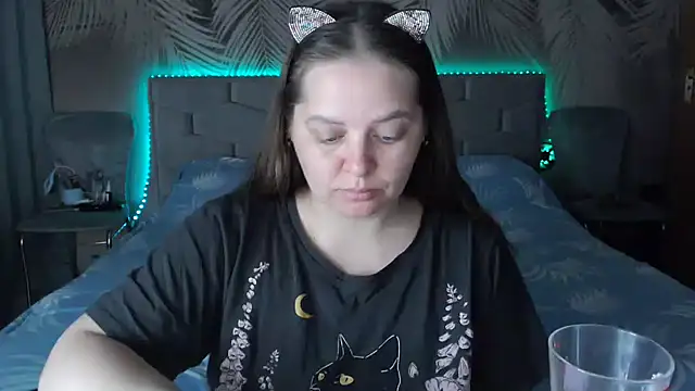 Snapshot of uliastar chatting on May 24, 2026, 6:24 am uliastar online show from May 24, 2026, 6:24 am