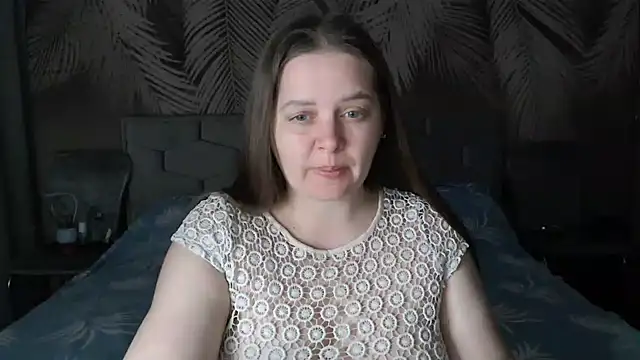 Snapshot of uliastar chatting on June 1, 2026, 6:24 am uliastar online show from June 1, 2026, 6:24 am