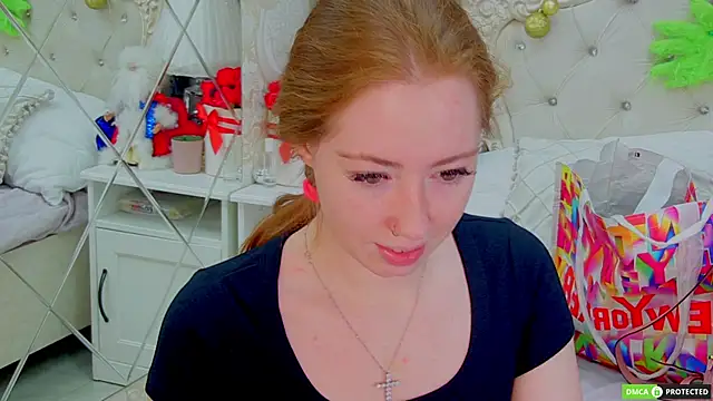 Snapshot of TinaBrook chatting on December 15, 2025, 3:45 am TinaBrook online show from December 15, 2025, 3:45 am