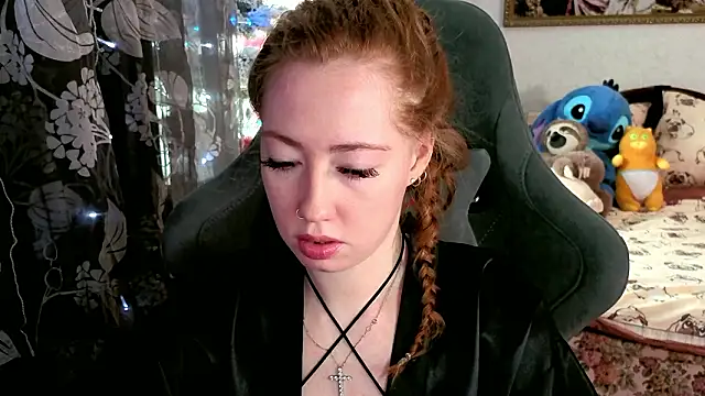 TinaBrook online show from March 13, 2026, 4:39 am