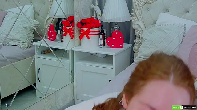 Snapshot of TinaBrook chatting on December 2, 2025, 3:19 am TinaBrook online show from December 2, 2025, 3:19 am