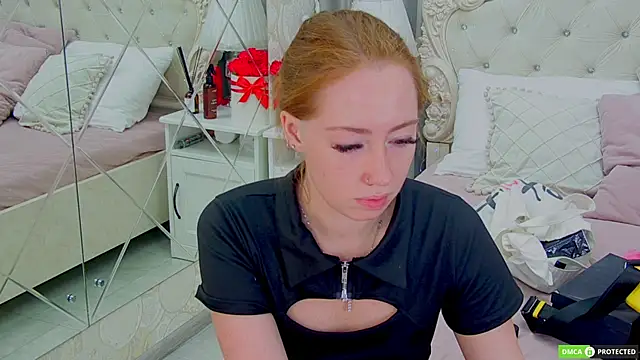 Snapshot of TinaBrook chatting on October 9, 2025, 3:51 am TinaBrook online show from October 9, 2025, 3:51 am