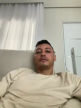 alexsandropllt online show from March 1, 2026, 11:10 am