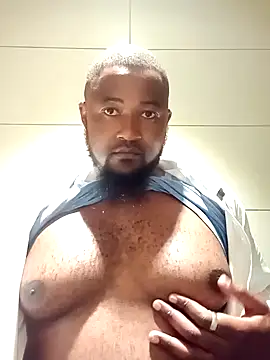 Snapshot of douksm chatting on December 18, 2024, 2:49 pm douksm online show from December 18, 2024, 2:49 pm