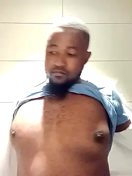 Snapshot of douksm chatting on December 18, 2024, 10:19 am douksm online show from December 18, 2024, 10:19 am