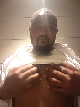 Snapshot of douksm chatting on February 21, 2025, 9:24 am douksm online show from February 21, 2025, 9:24 am