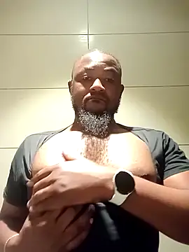 Snapshot of douksm chatting on December 20, 2024, 8:28 am douksm online show from December 20, 2024, 8:28 am