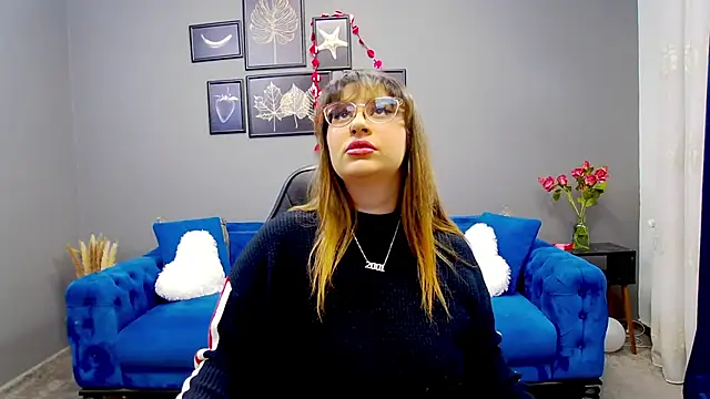 Snapshot of Katewalker_ chatting on February 19, 2025, 6:10 pm Katewalker online show from February 19, 2025, 6:10 pm