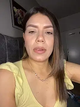 martina contreras online show from May 17, 2026, 5:07 am
