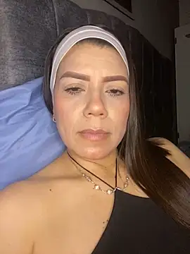 martina contreras online show from May 18, 2026, 4:07 am