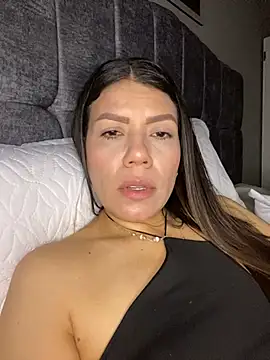 Snapshot of martina_contreras chatting on February 27, 2026, 7:08 am martina contreras online show from February 27, 2026, 7:08 am