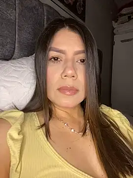 martina contreras online show from June 9, 2026, 5:19 am